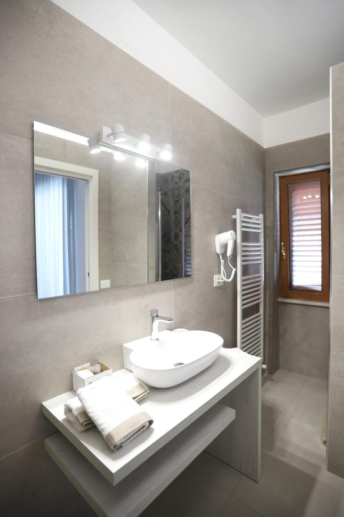Dorant Charme&Rooms Vieste Buitenkant foto